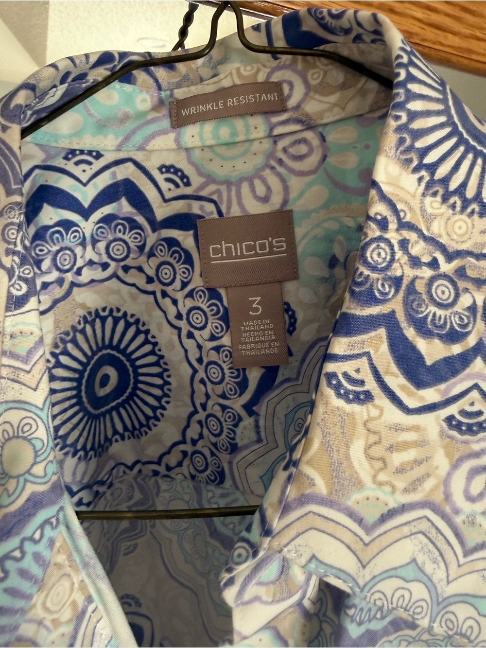 Chico's women’s Button-Down Shirt in Blue, Cream and Light Teal Paisley